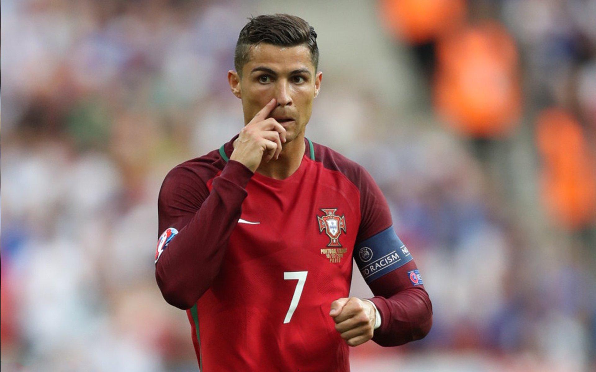 巴萨赛季四杀皇马创历史,官推防毒奶策略引爆舆论